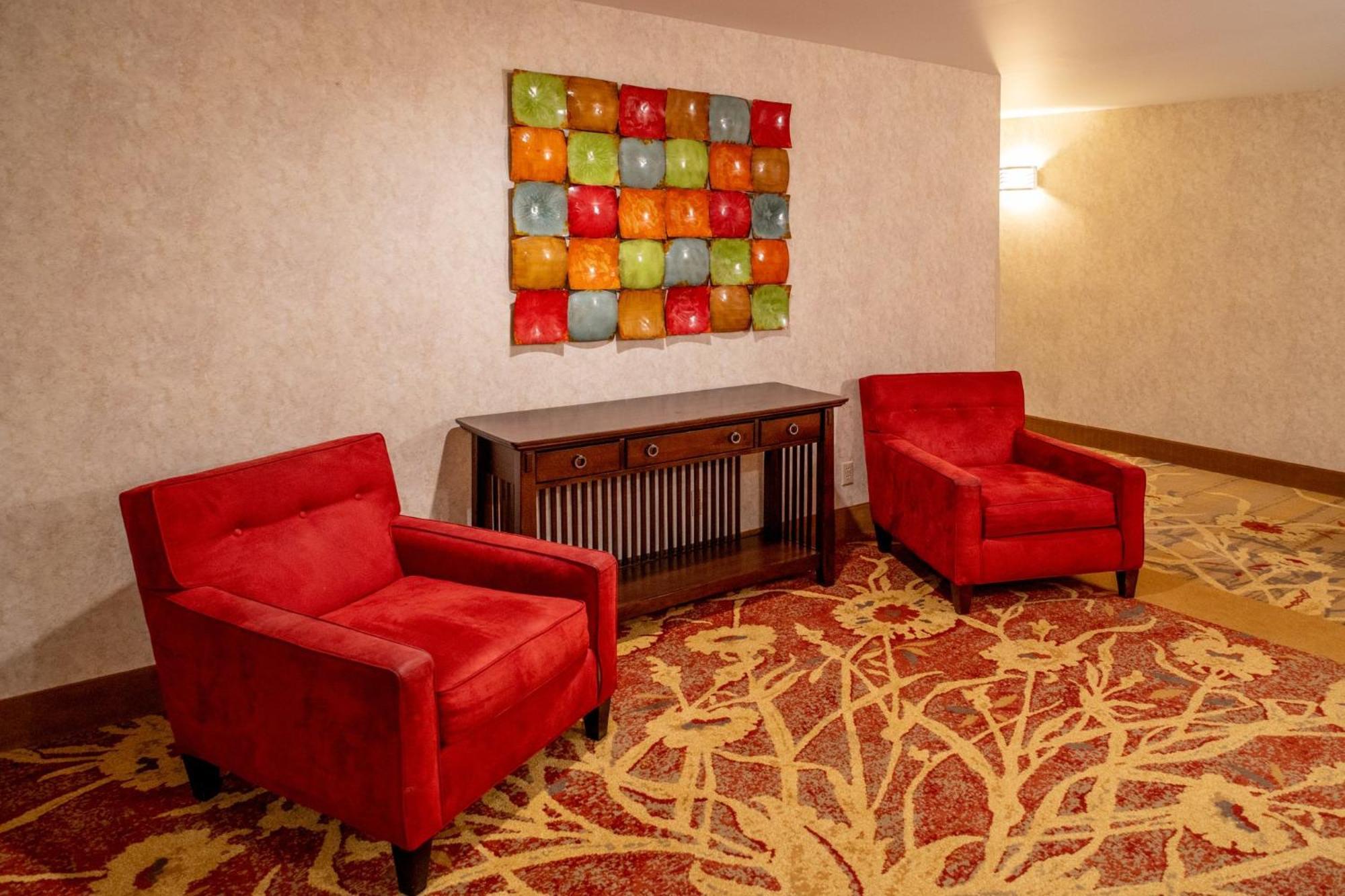 Holiday Inn Express And Suites Hazard By Ihg Exterior foto